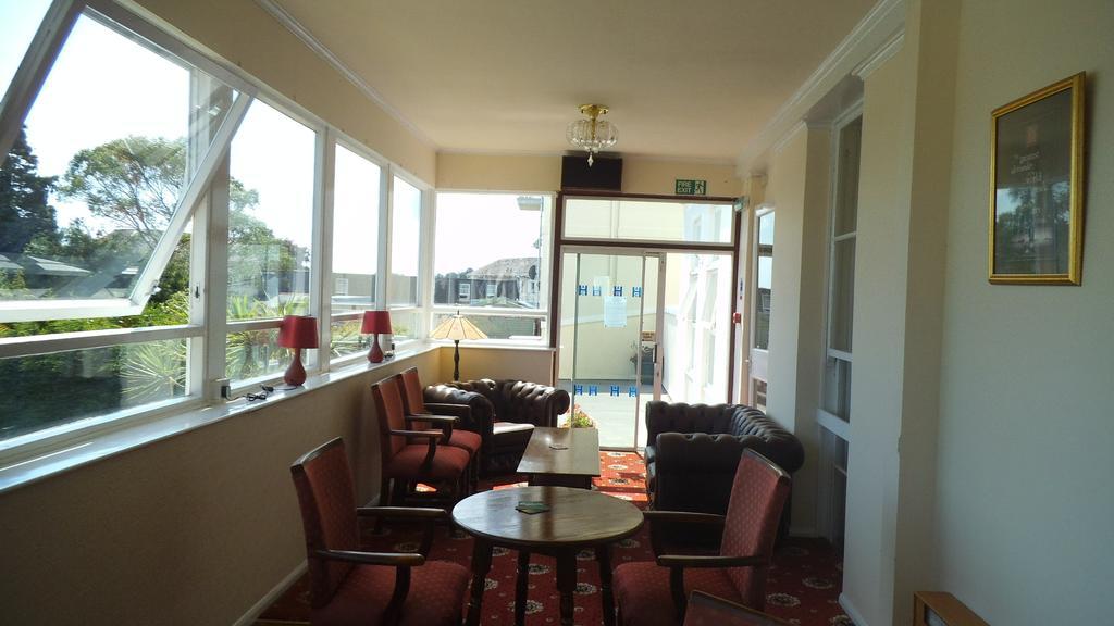 Abbey Court Hotel Torquay Buitenkant foto