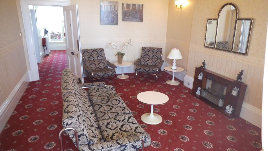 Abbey Court Hotel Torquay Buitenkant foto